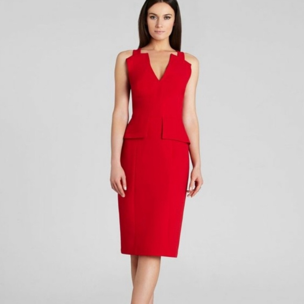 Figure hugging cocktail dress with back cutoff style